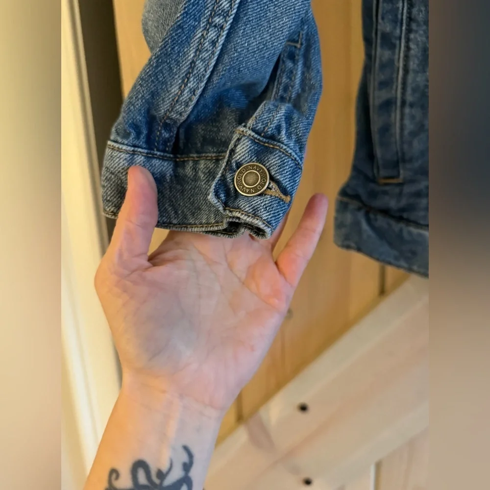 Old Navy Boys Distressed Denim Jacket XL (14/16)
